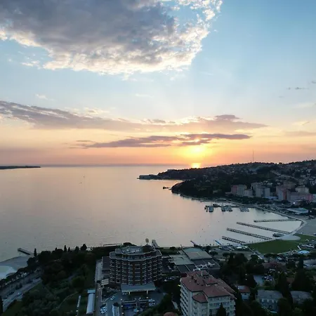 Pinny Apartment Portoroz Exterior photo